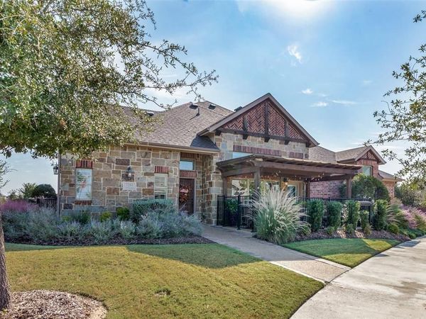 1101 Blue Bill Lane, Arlington, TX 76005