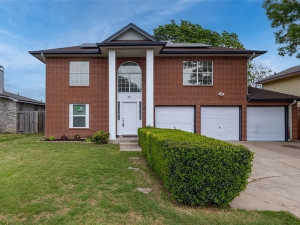 641 Lemon Drive, Arlington, TX 76018