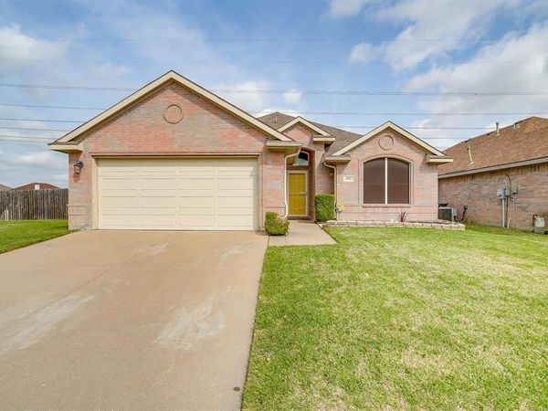 1201 Eastwick Drive, Arlington, TX 76002