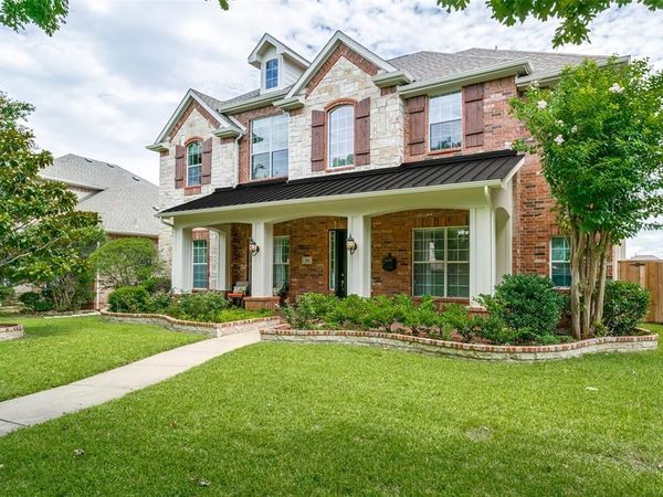 869 Winchester Drive, Lewisville, TX 75056