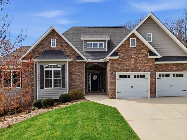 425 Settlers Way, Gray, TN 37615