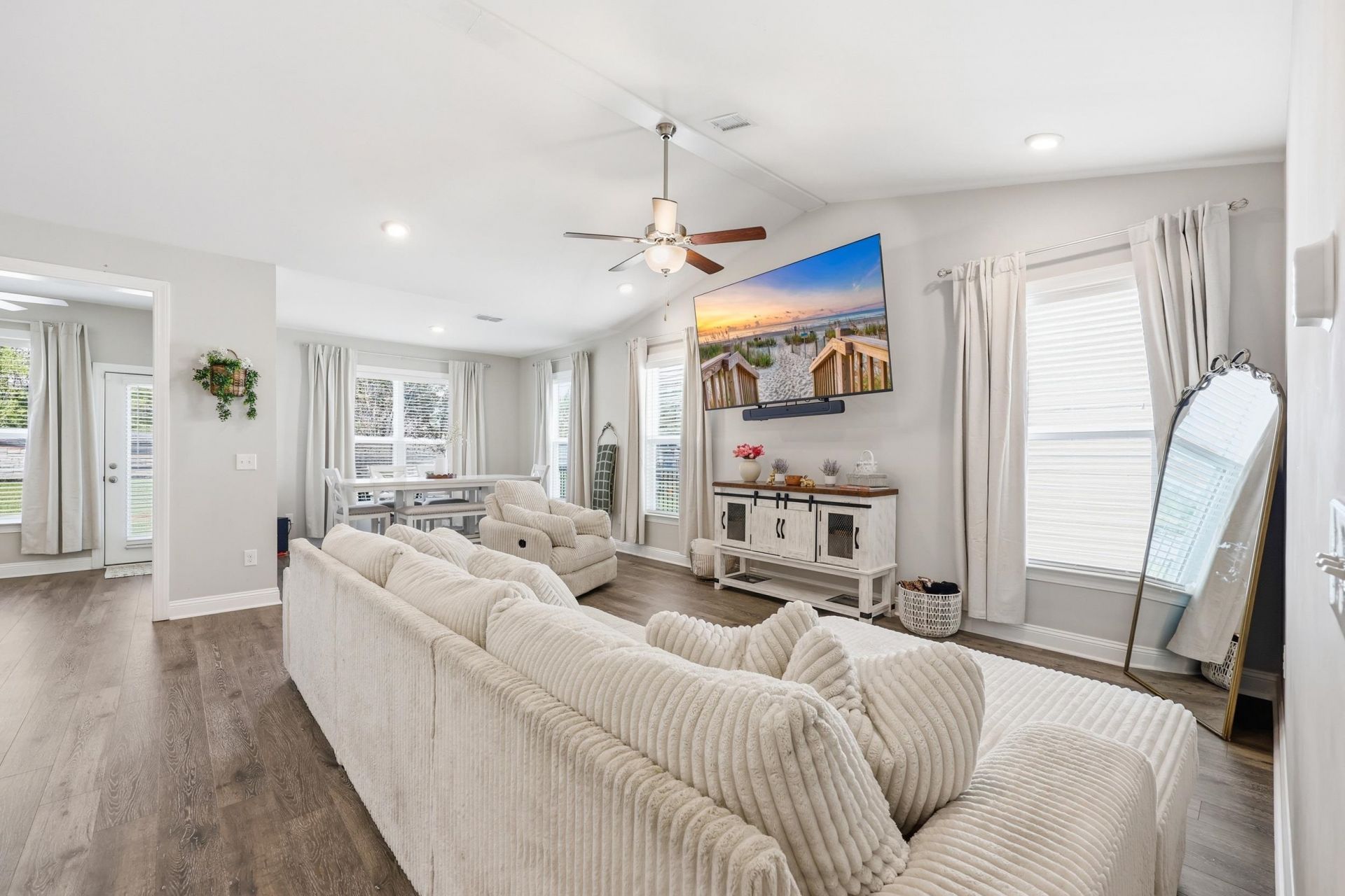 844 Gammon Dr.  Photo 4