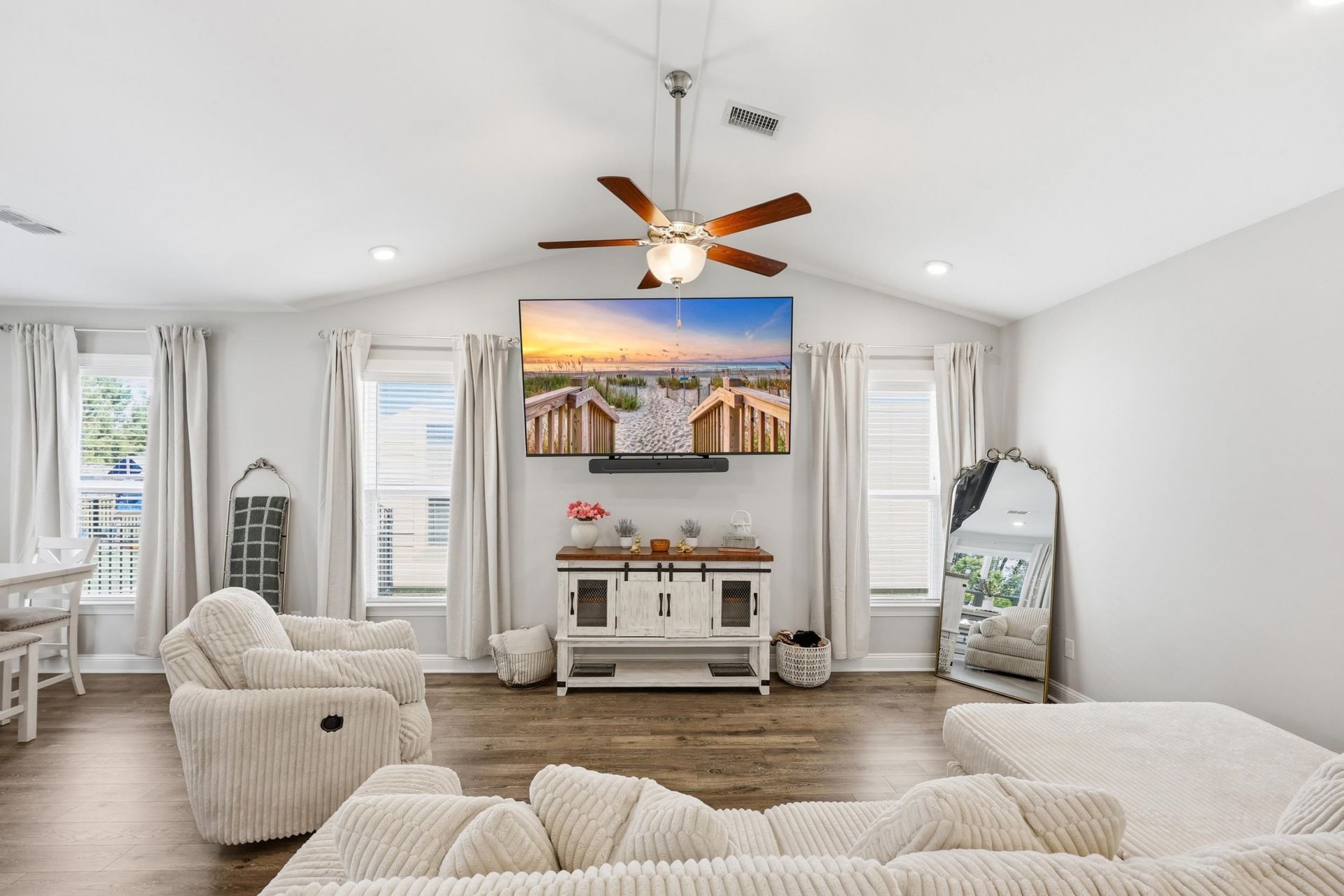 844 Gammon Dr.  Photo 5