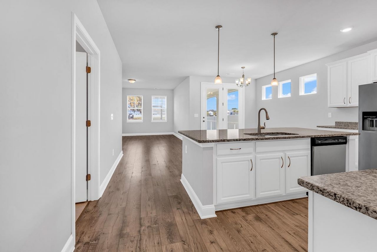 207 Walnut Grove Ct.  Photo 13