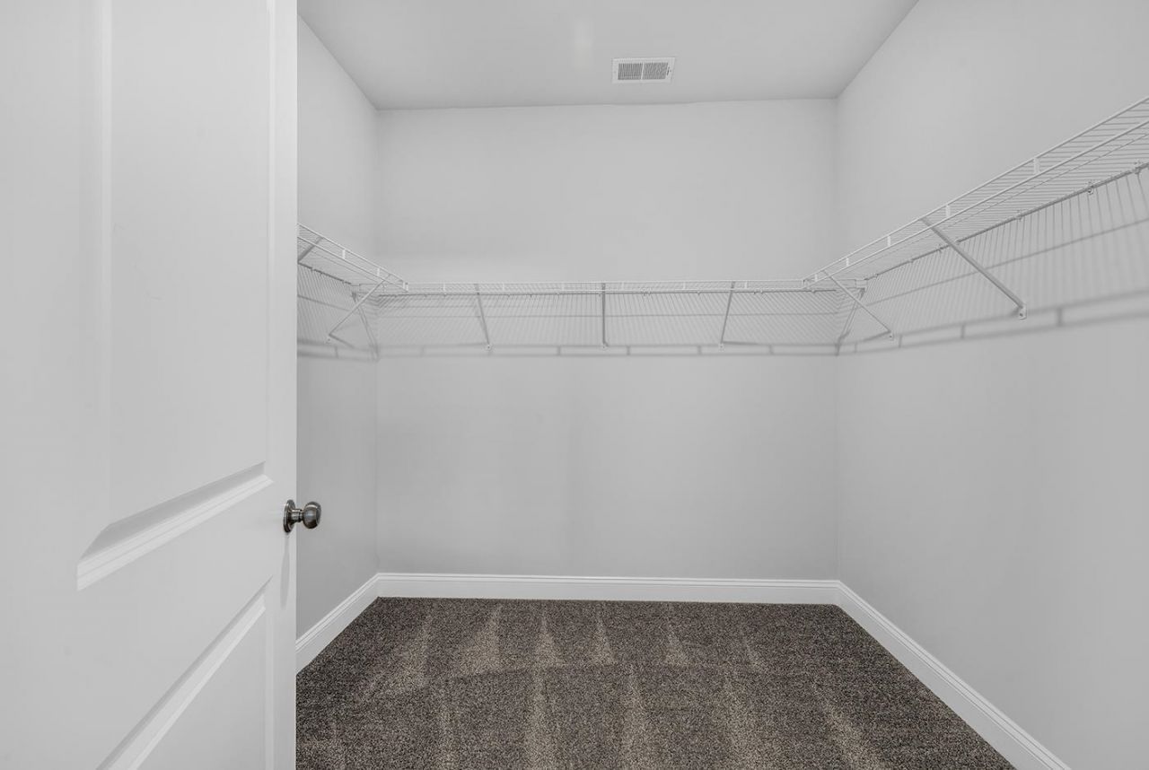 207 Walnut Grove Ct.  Photo 31