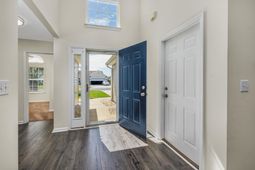 608 Bathurst Dr.  photo 4