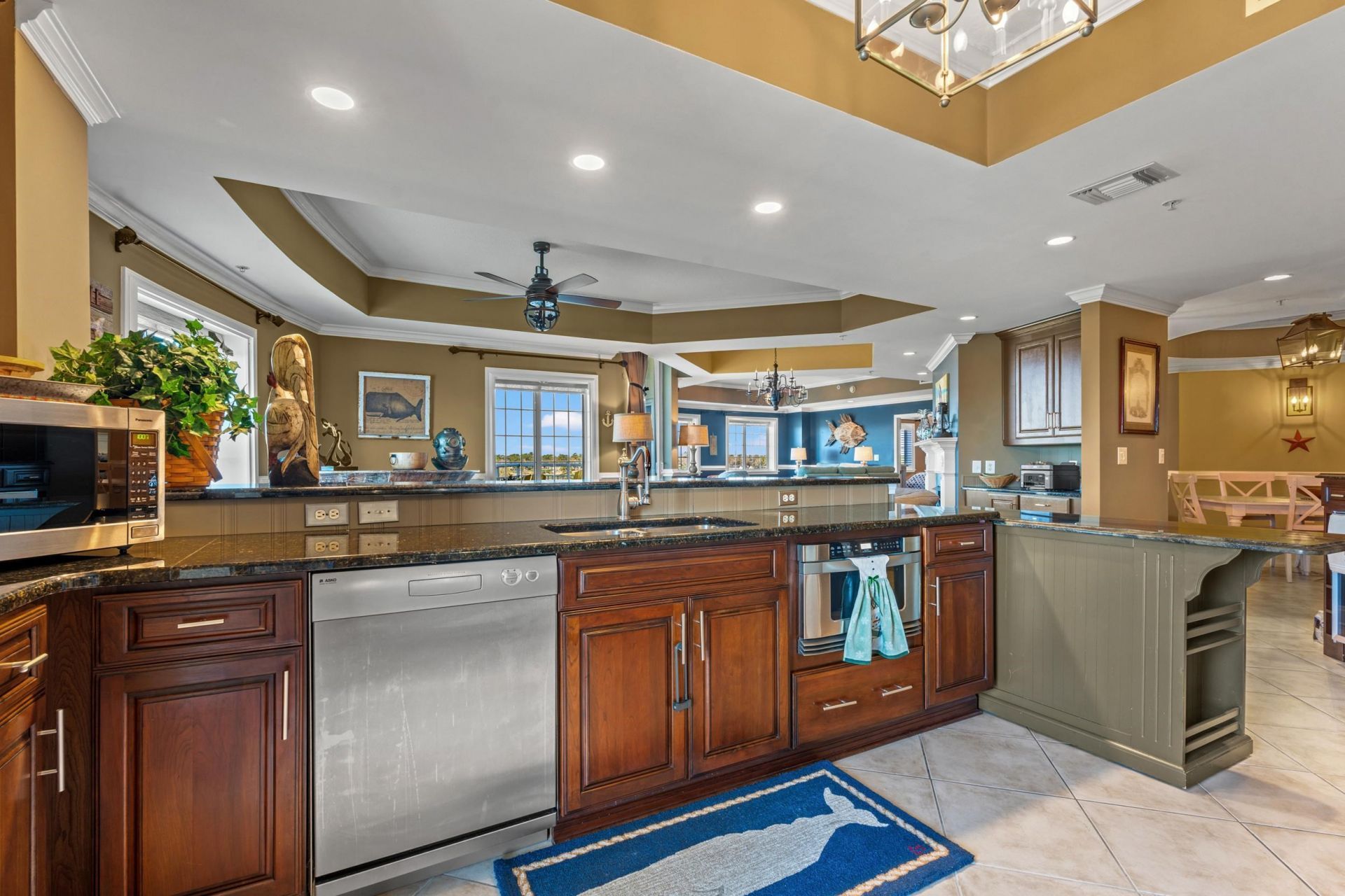 9547 Edgerton Dr. Photo 10