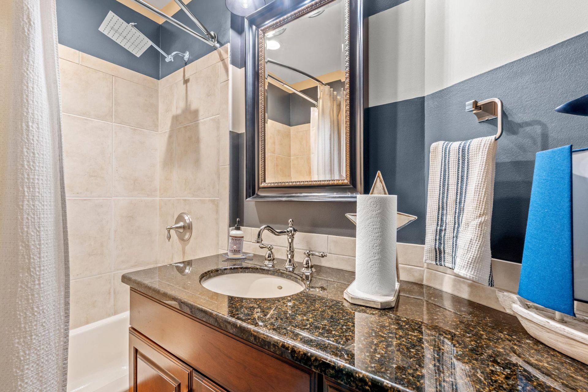 9547 Edgerton Dr. Photo 25