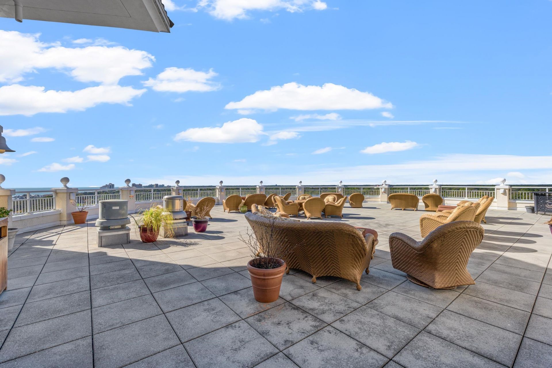 9547 Edgerton Dr. Photo 49