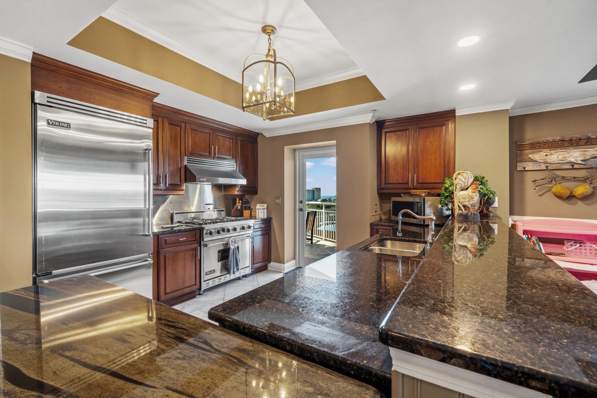 9547 Edgerton Dr. Photo 8