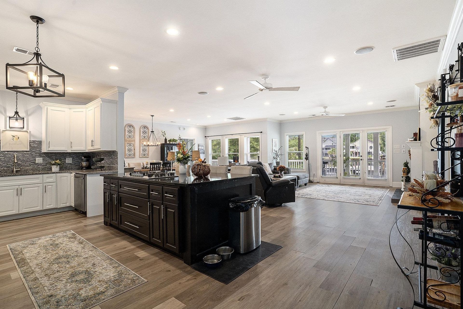 2409 River Rd.  Photo 12