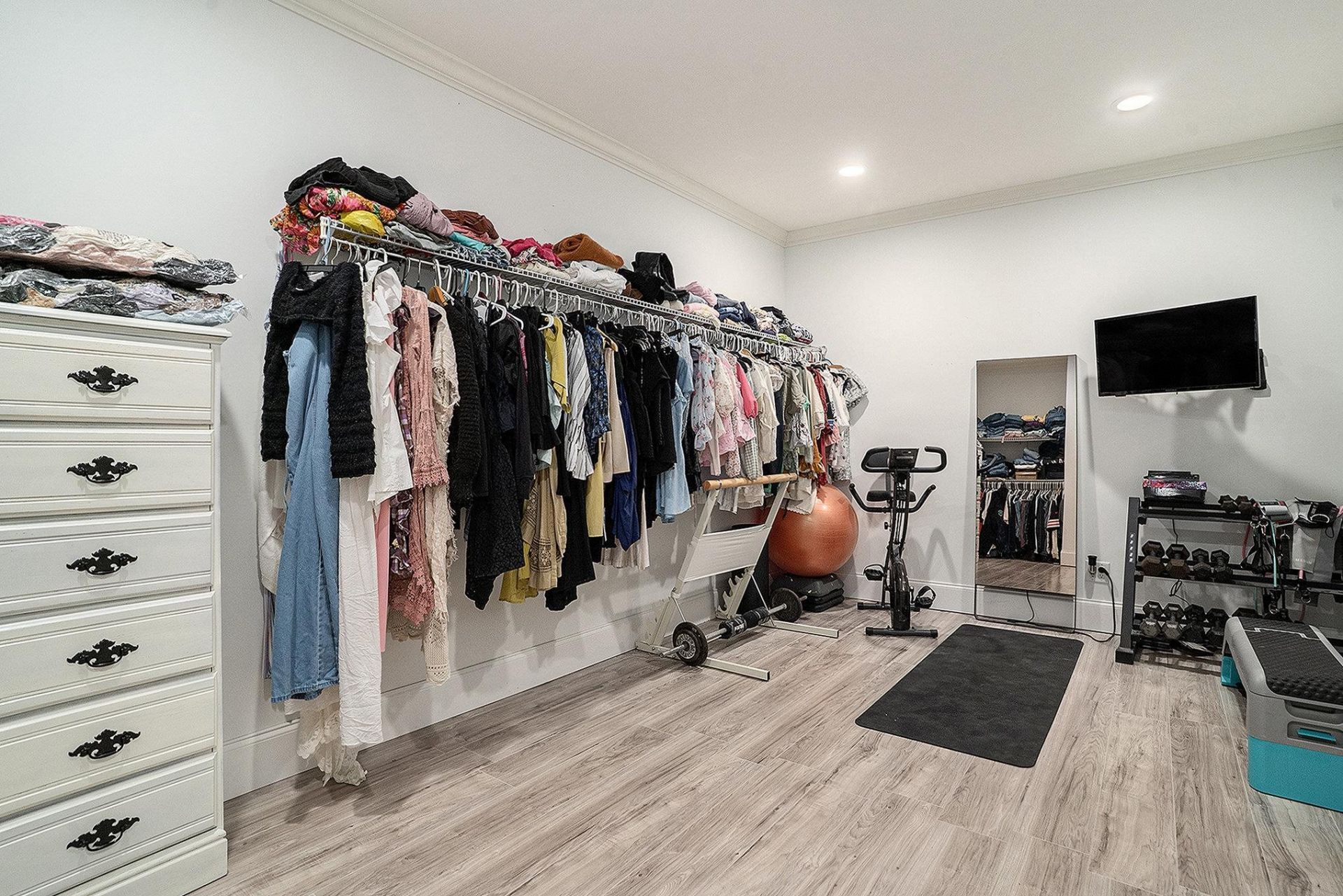 2409 River Rd.  Photo 18