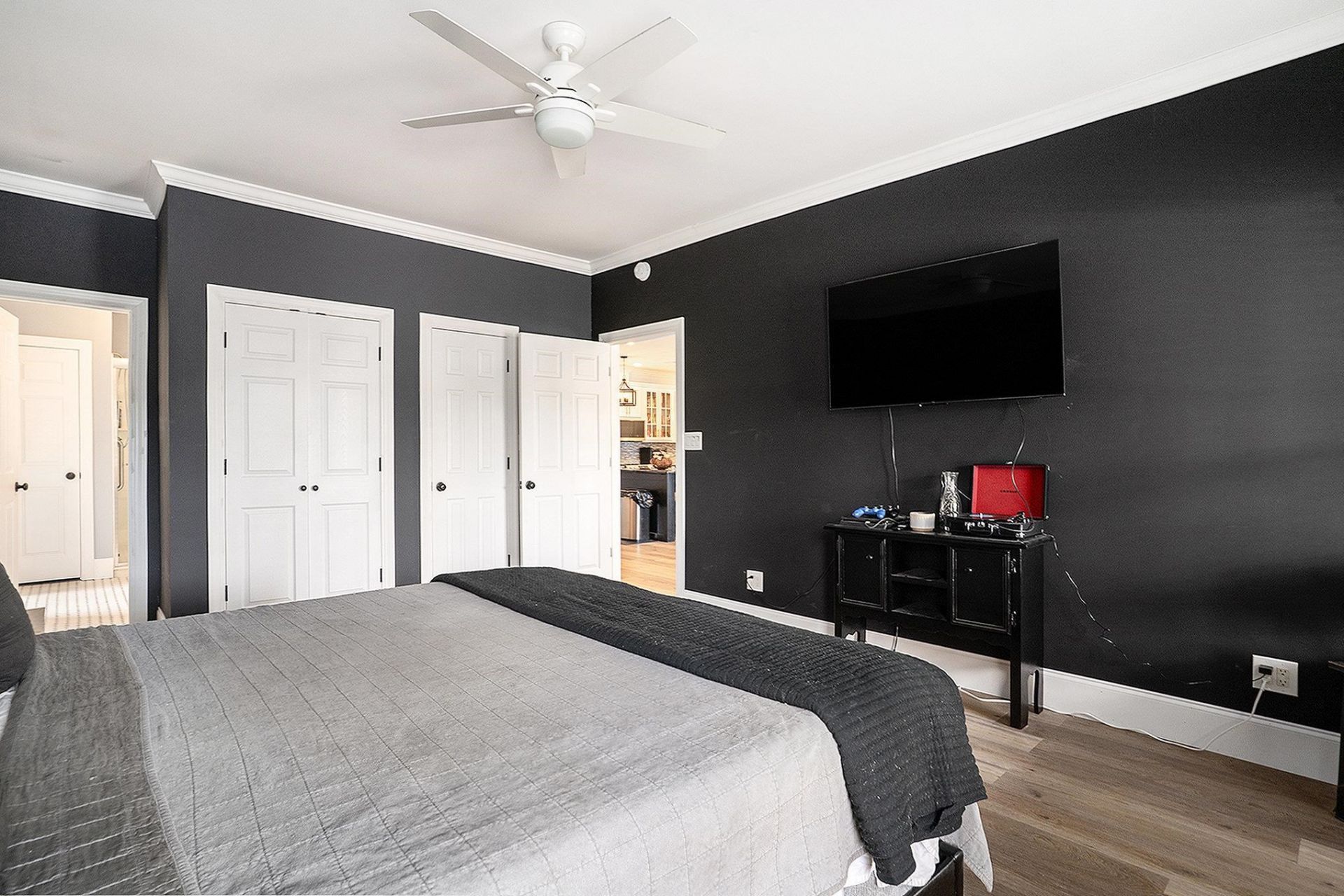 2409 River Rd.  Photo 22