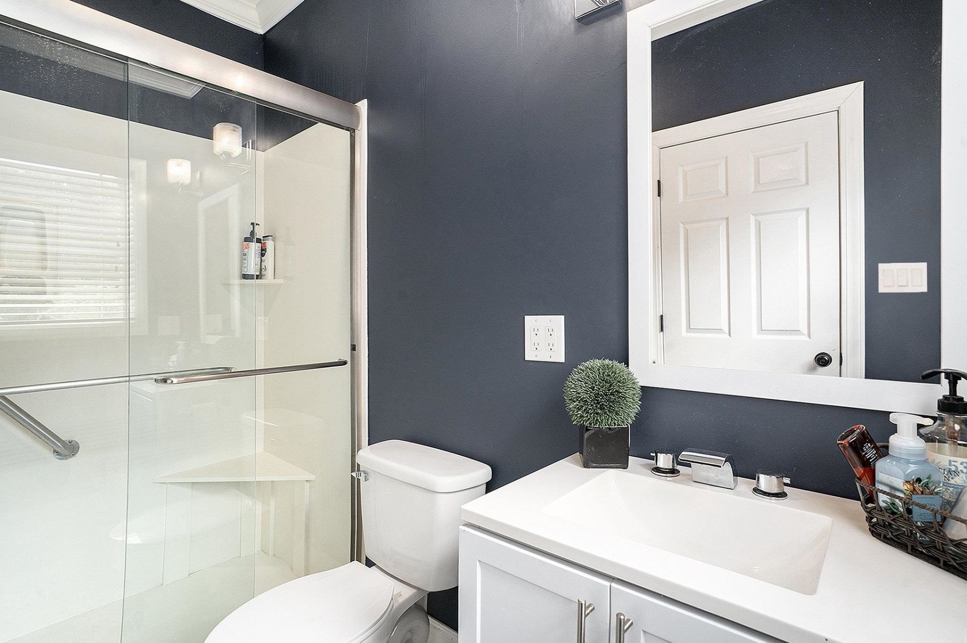 2409 River Rd.  Photo 26