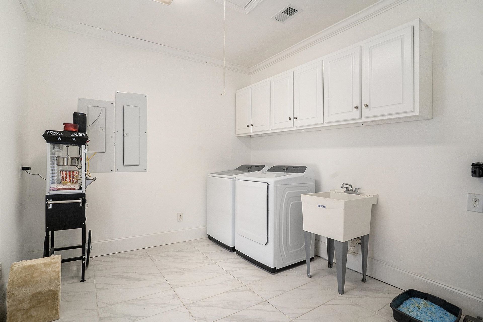 2409 River Rd.  Photo 27