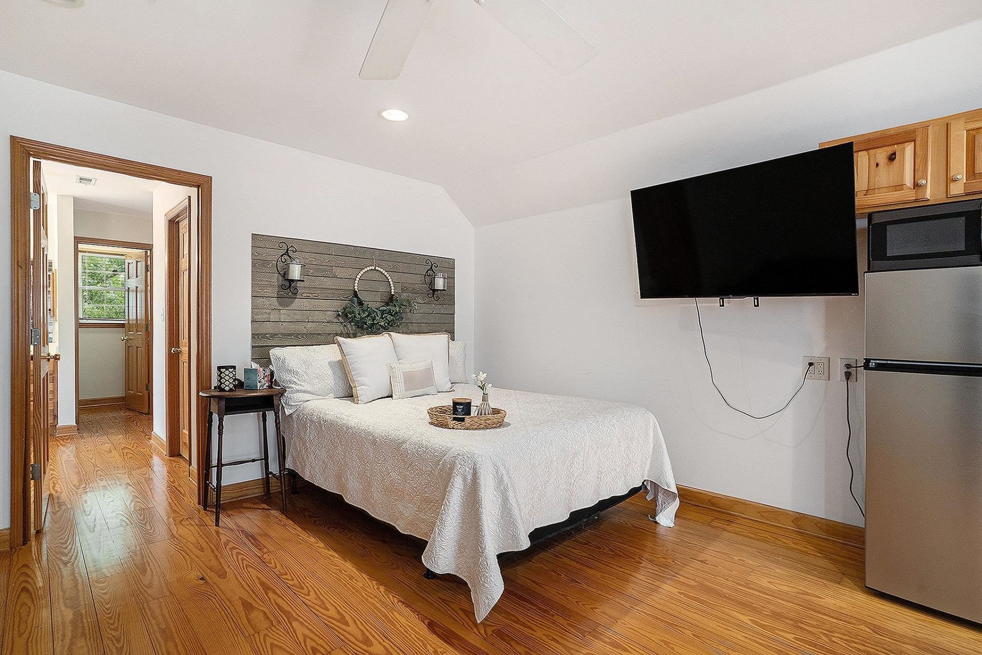 2409 River Rd.  Photo 31