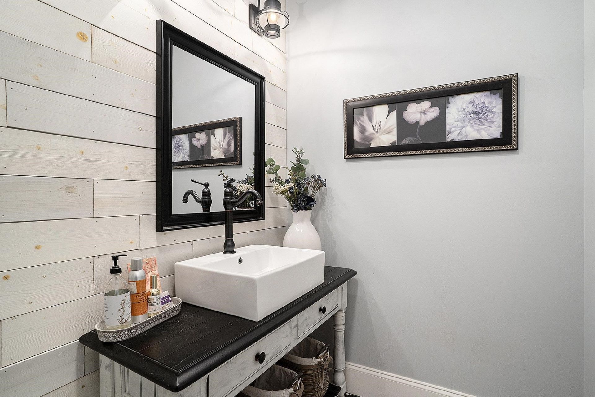 2409 River Rd.  Photo 33