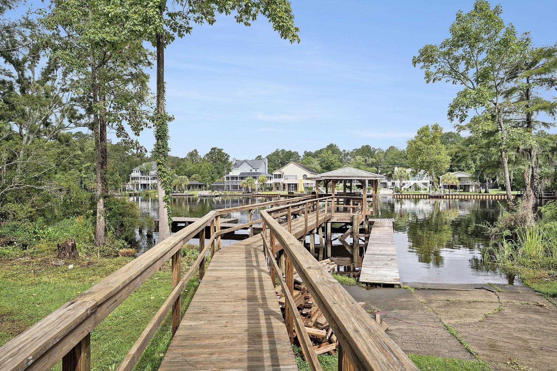 2409 River Rd.  Photo 40