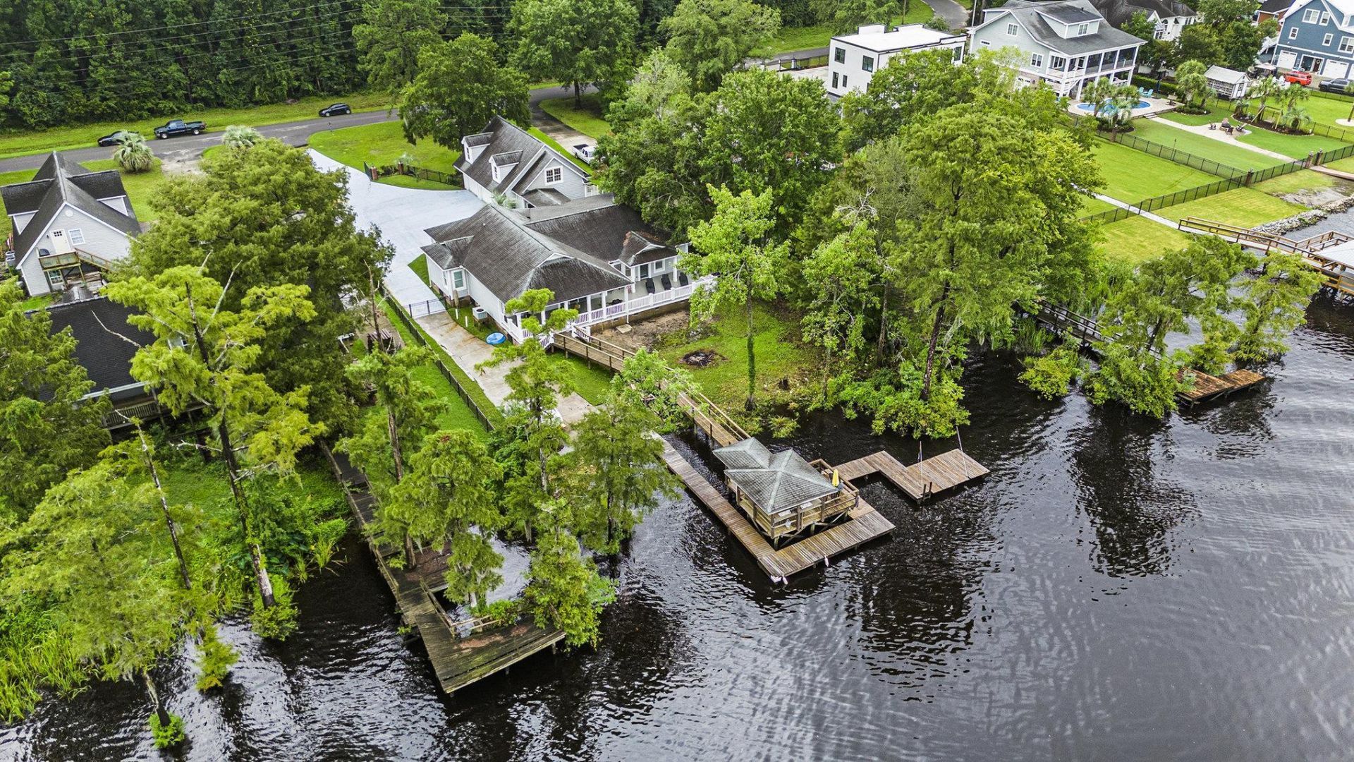 2409 River Rd.  Photo 50