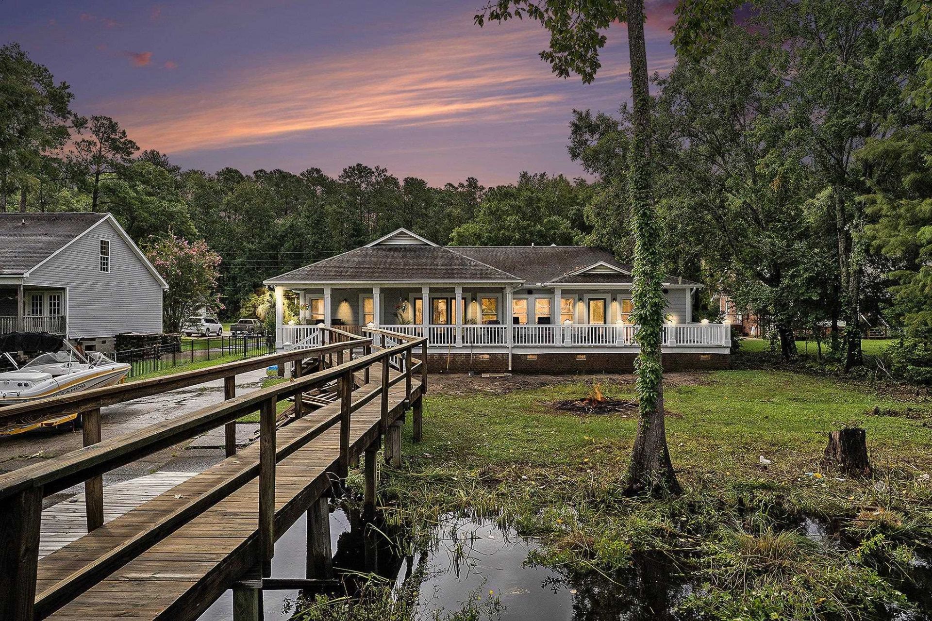 2409 River Rd.  Photo 52