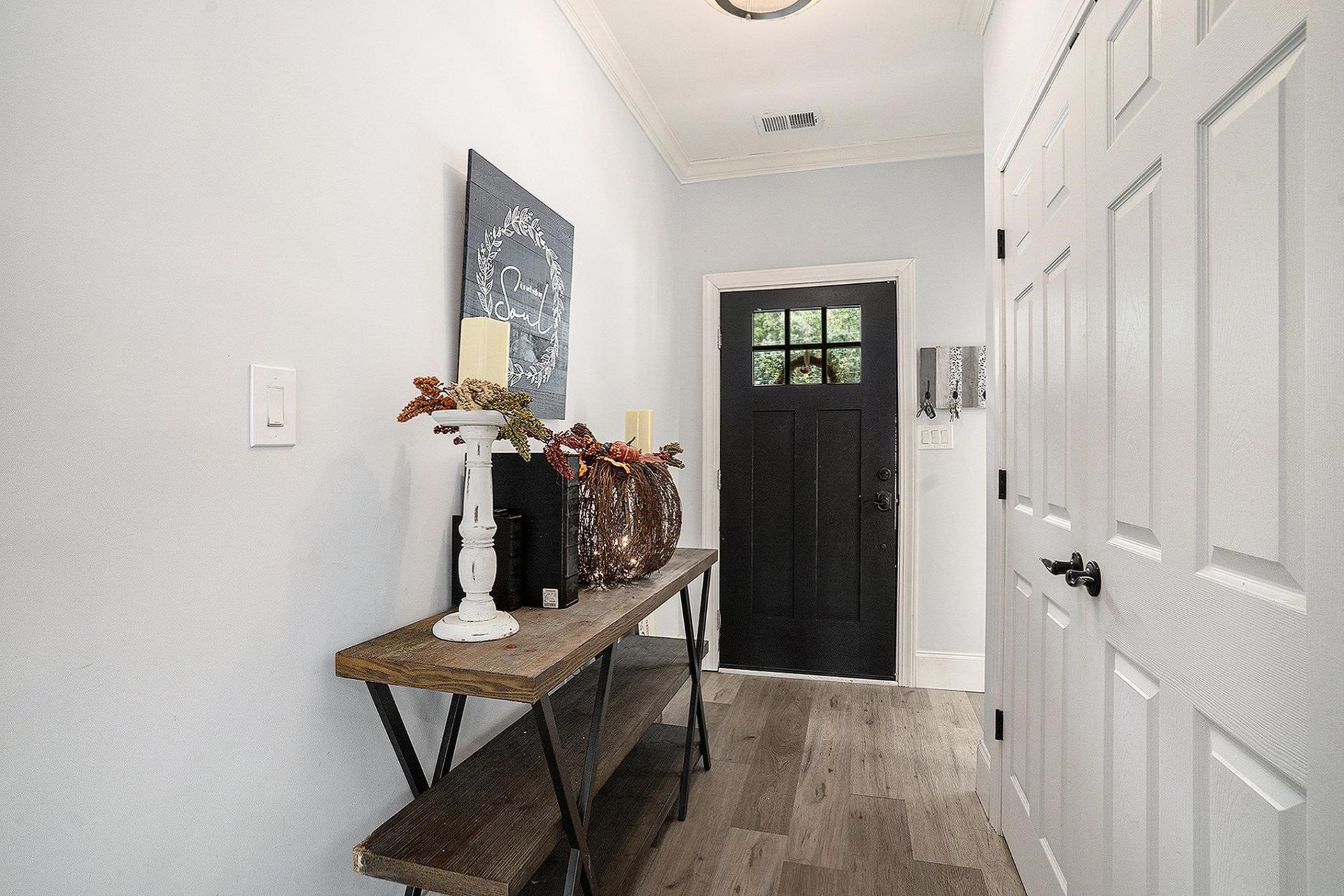 2409 River Rd.  Photo 7