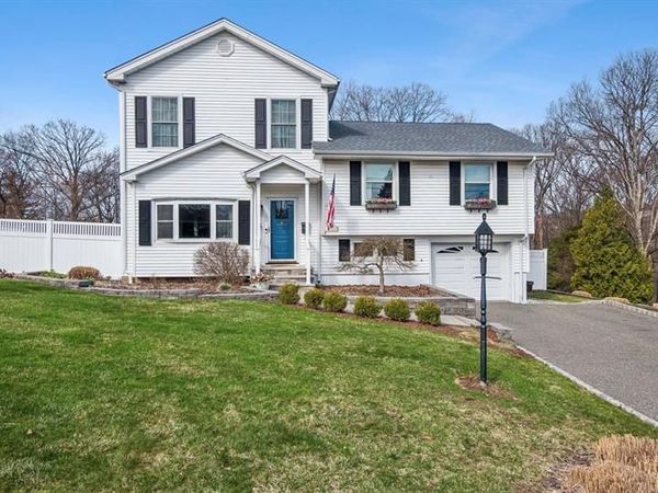 12 White Birch Terrace, Kinnelon Borough, NJ 07405