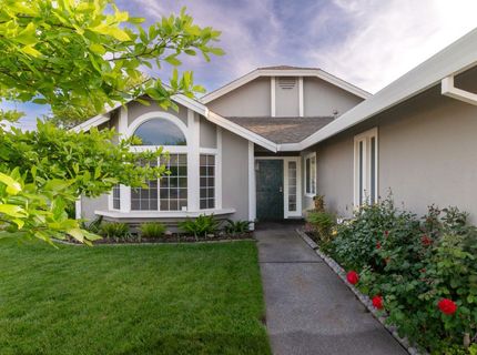 1 Pinache Ct, Sacramento, CA 95838 Photo