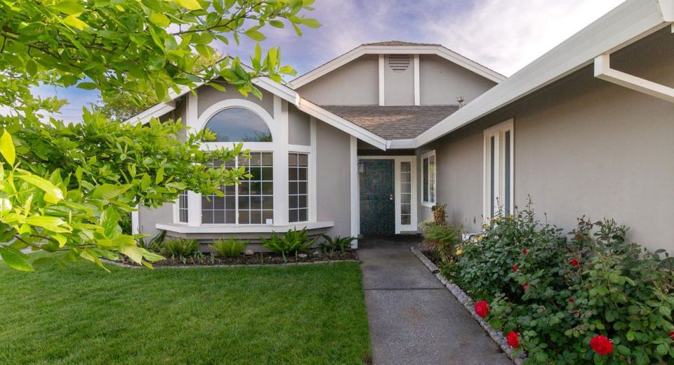 1 Pinache Ct, Sacramento, CA 95838 Photo