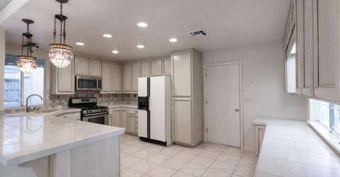 1 Pinache Ct, Sacramento, CA 95838 Photo