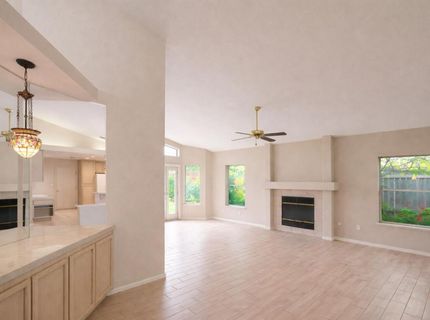 1 Pinache Ct, Sacramento, CA 95838 Photo