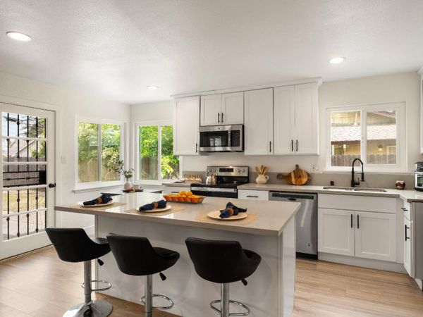 4431 Bouts Pkwy, Sacramento, CA 95823