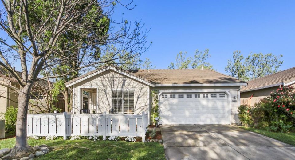 2345 Roualt St, Davis, CA 95618 Photo