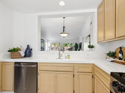 2345 Roualt St, Davis, CA 95618 Photo