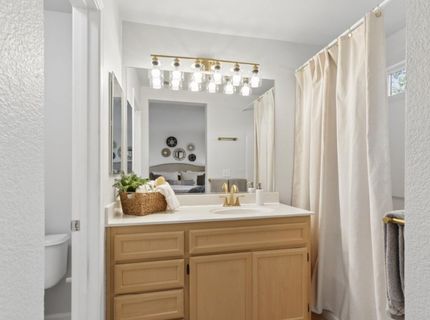 2345 Roualt St, Davis, CA 95618 Photo