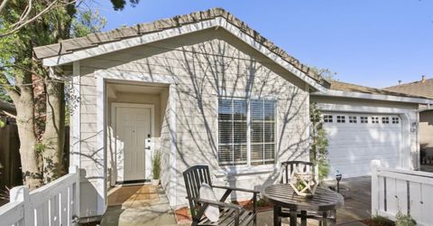 2345 Roualt St, Davis, CA 95618 Photo