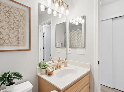 2345 Roualt St, Davis, CA 95618 Photo