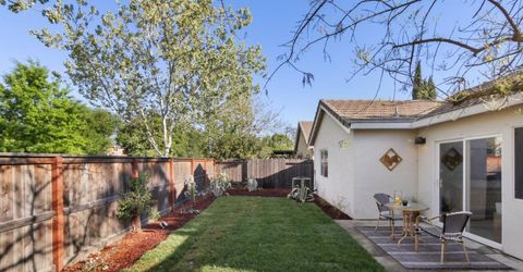 2345 Roualt St, Davis, CA 95618 Photo