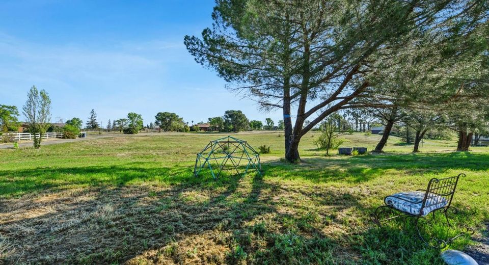11890 Cresthill Drive, Elk Grove, CA 95624 Photo