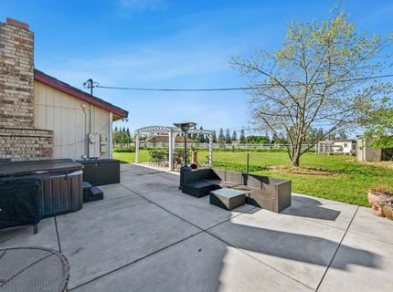 11890 Cresthill Drive, Elk Grove, CA 95624 Photo