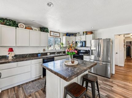 11890 Cresthill Drive, Elk Grove, CA 95624 Photo