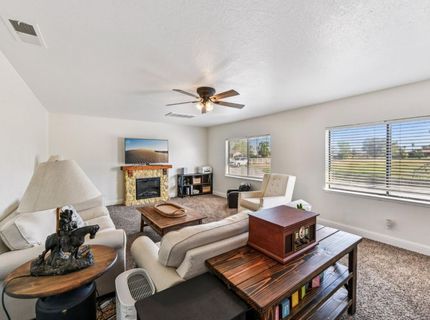 11890 Cresthill Drive, Elk Grove, CA 95624 Photo