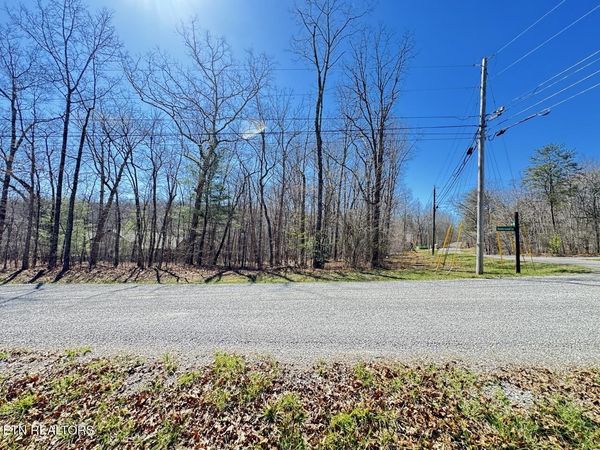 155 Manchester Rd, Crossville, TN 38558