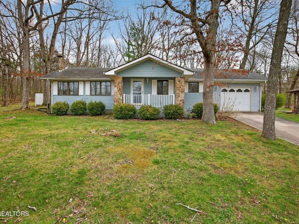 140 Lakeshire Drive, Crossville, TN 38558