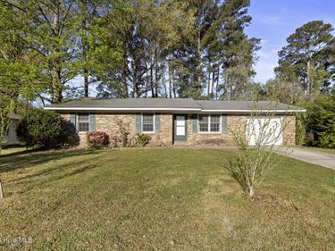 429 Kenwood Drive, Jacksonville, NC 28540