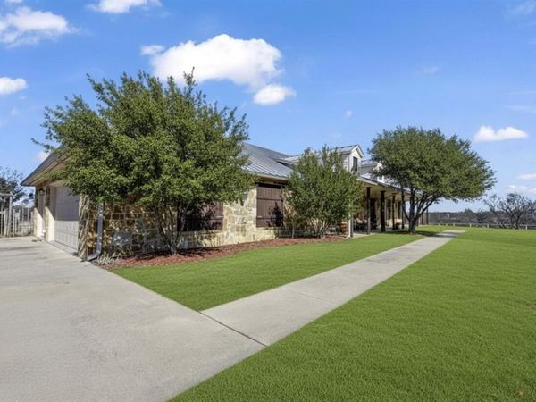 11918 Riek Road, Krum, TX 76249
