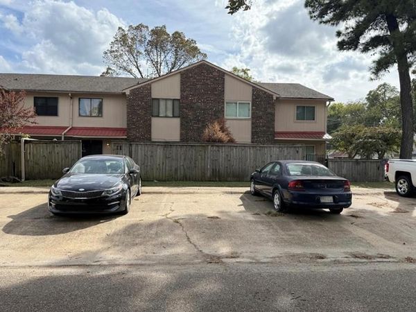 303 N Rhodes Street, West Memphis, AR 72301