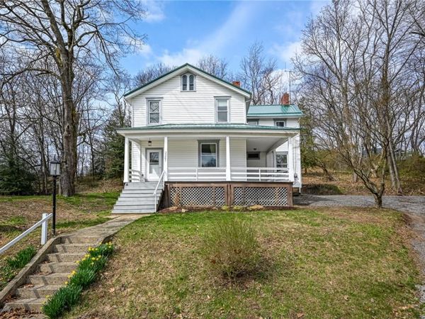 3261 Wexford Rd , Gibsonia, PA 15044