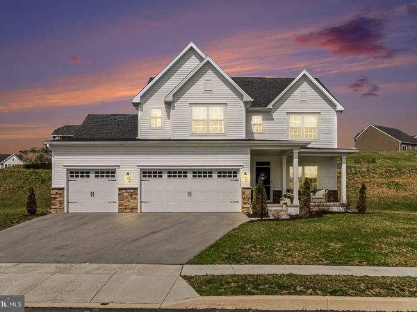 3965 SECRETARIAT STREET, HARRISBURG, PA 17112