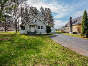 133 River Meadow Drive , Rochester, NY 14623