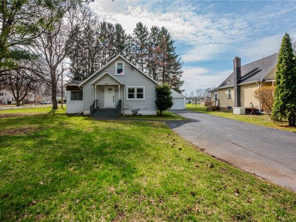 133 River Meadow Drive , Rochester, NY 14623